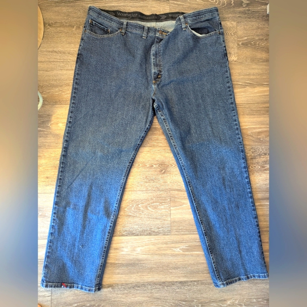 Wrangler Authentic 46x32 stretchy jeans